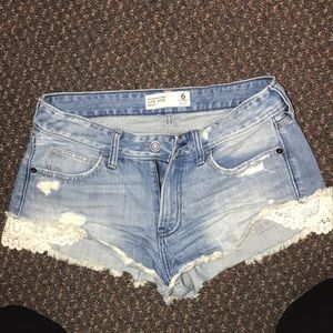 Abercrombie Low rise short
